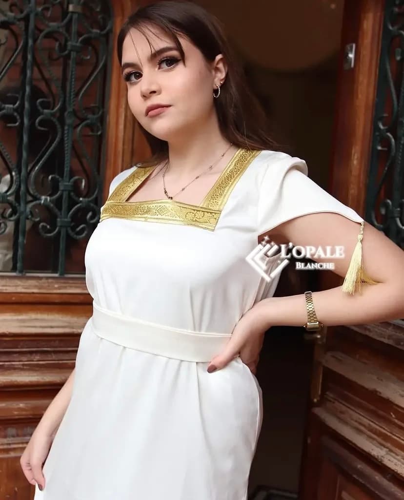 Robe d’hôtesse élégante